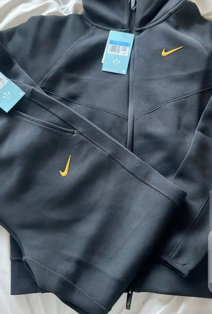 Nike tech fleece